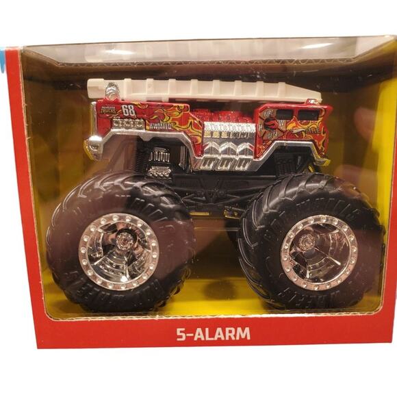 Hot Wheels Monster Trucks Big Air Breakout Playset 5 Alarm Die-Cast Firetruck - Picture 7 of 16